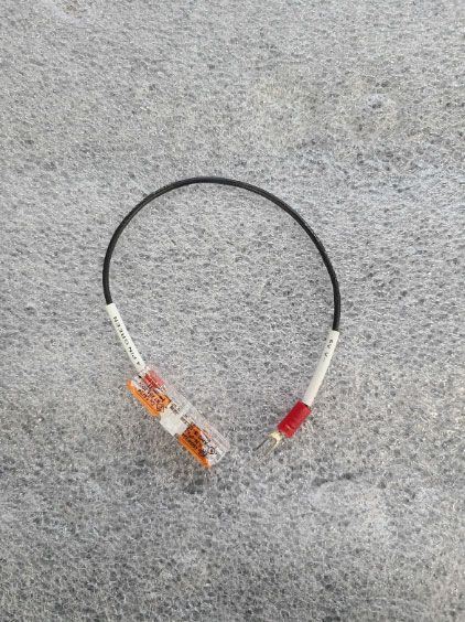 black wire from the kit that has the fork and lever connector