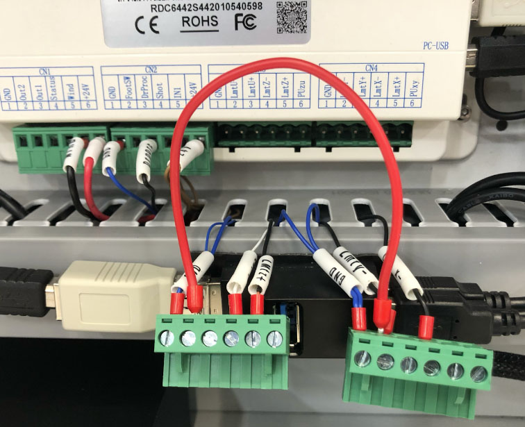 Jumper wire into the empty port