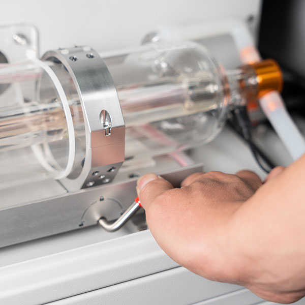 Toolless Tube Replacement